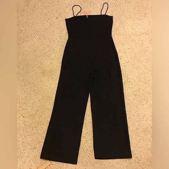 REFORMATION NWT KELSI JUMPSUIT BLACK RIBBED CROP SZ L KNIT - Picture 2 of 3